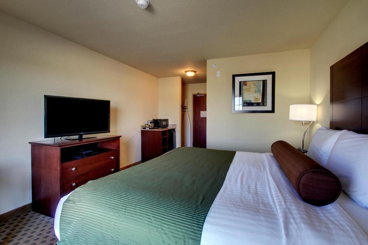 Cobblestone Inn & Suites - Carrington Exterior foto